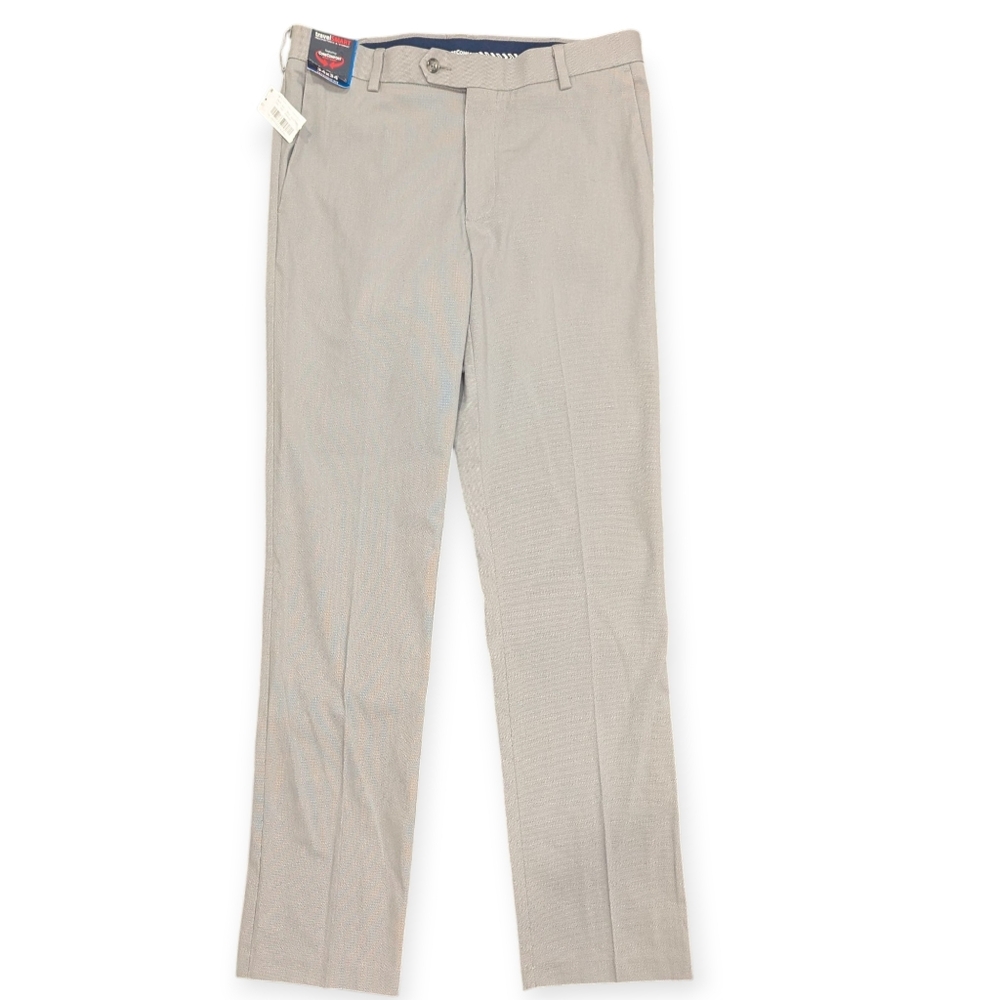 NWT Roundtree & Yorke TravelSmart Ultimate Performance Flat Front Chino Pants 34